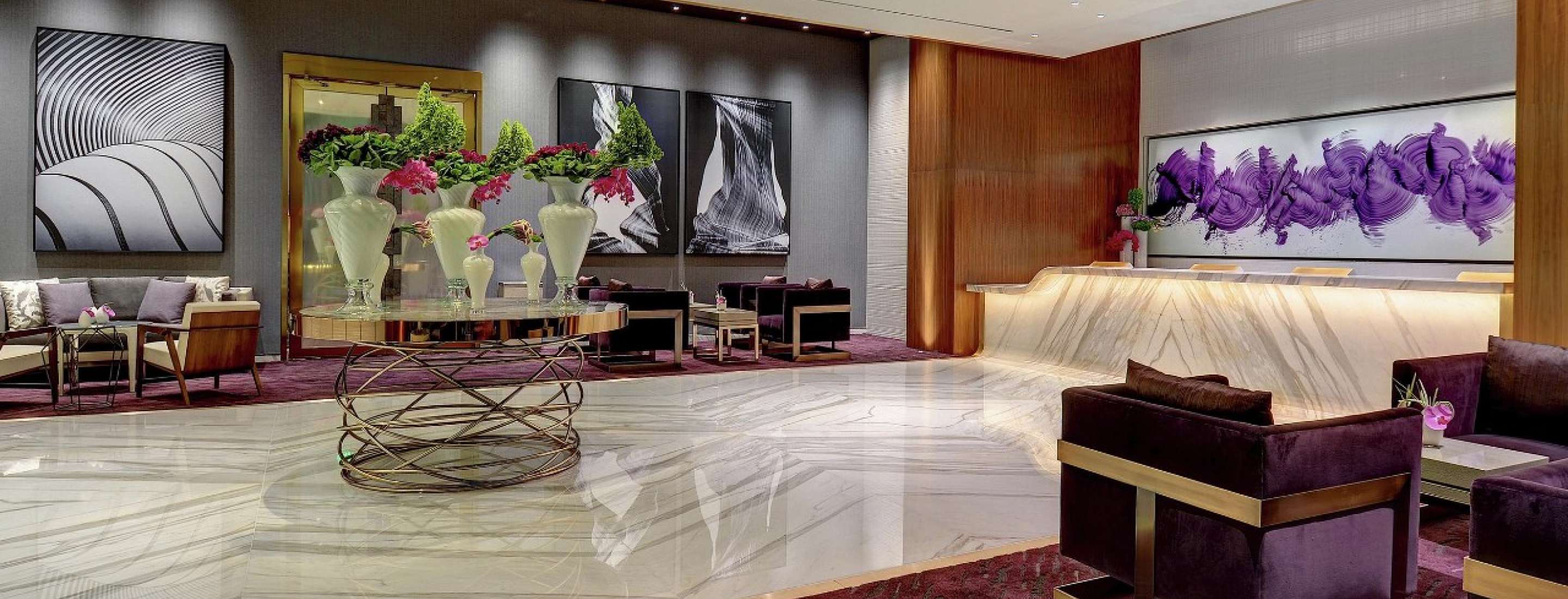aria-hotel-tower-suites-lounge-desk.